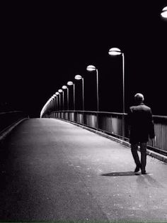 Так грустно тут ходить