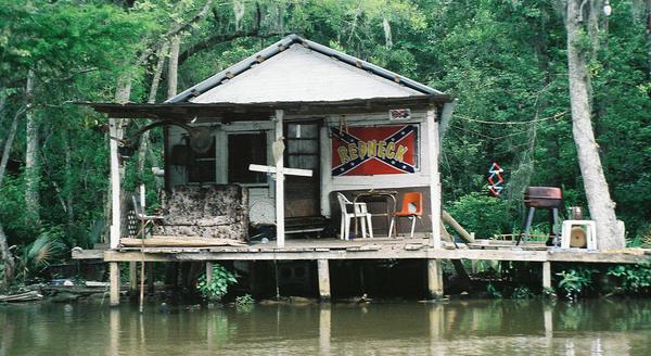 Дом на болоте