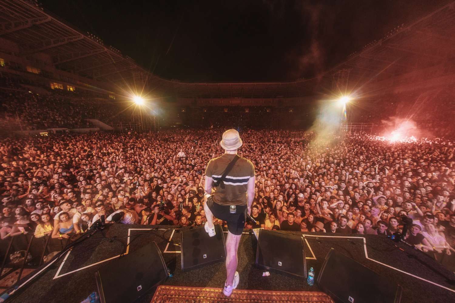 Буйствует толпа. Сб ТиП 2025