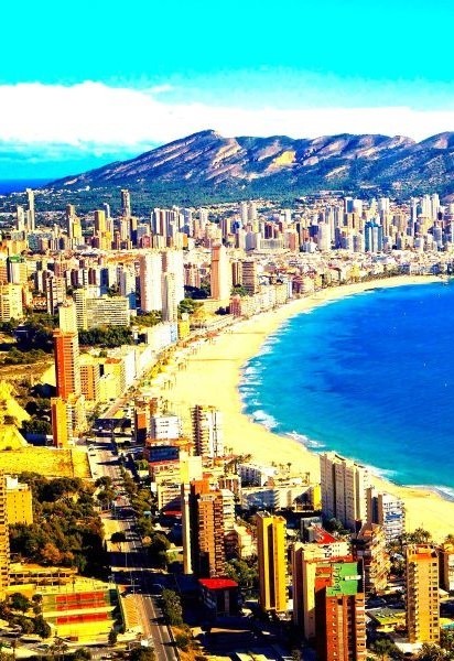 K бою для армии HATO 400 000 украинцев в Испании