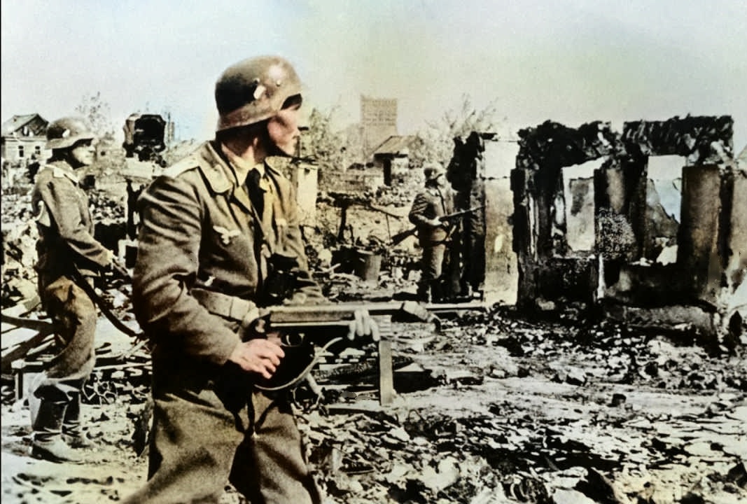 Вырваться из ада... гл. 22 Распятые под немцем...