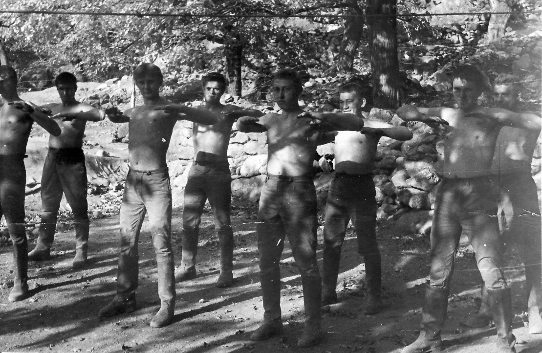 04 02. Картинки армейской жизни