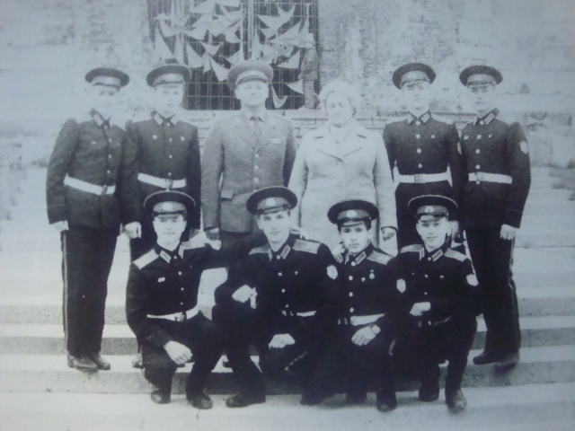 Инициатива сбоку