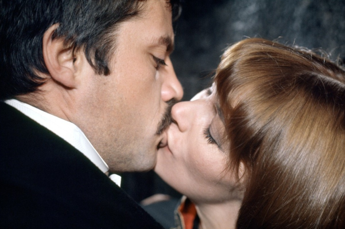 Поседели усы - остановились часы. Летов