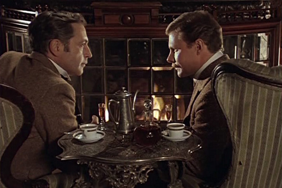 Вечер со студентками, или Холмс и Ватсон