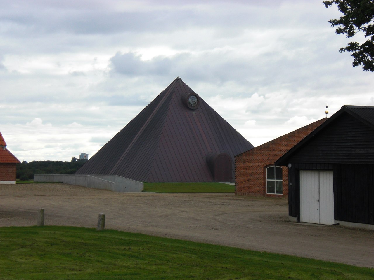 Люди - социальные животные?