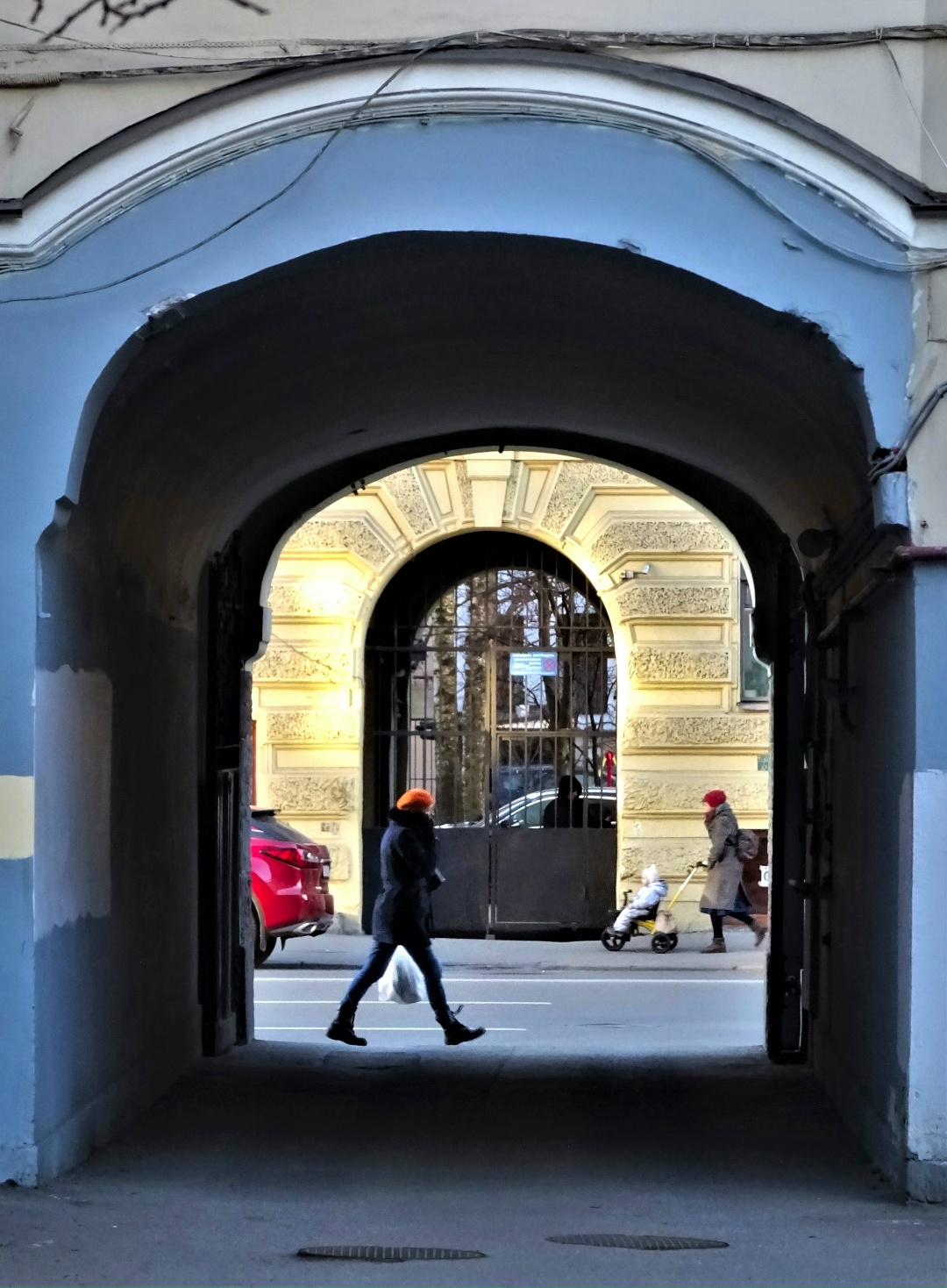 Жизнь берёт нас в оборот