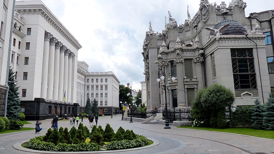 Коррупционная бомба хоронит хунту на Банковой?