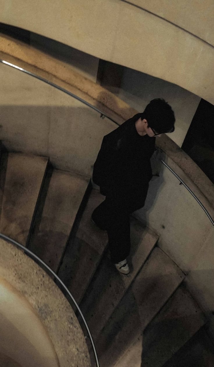 А пока, я горю