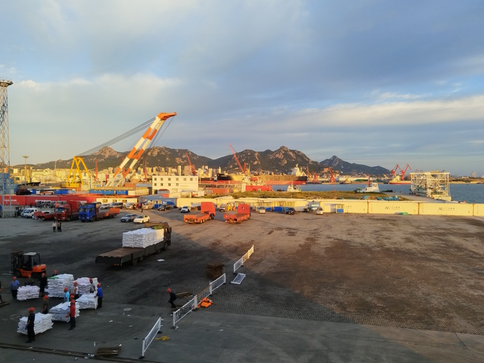 Горы небоскребов выше